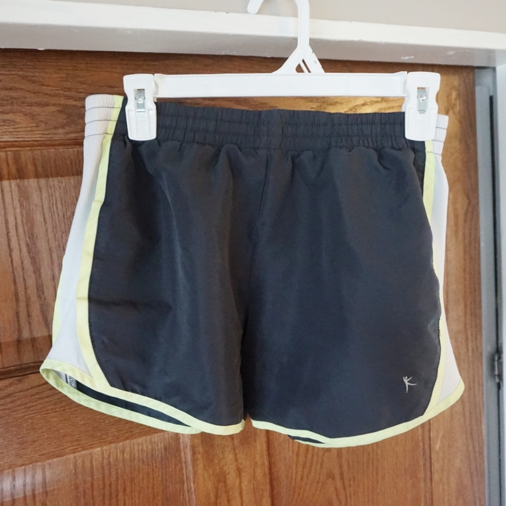 Running shorts